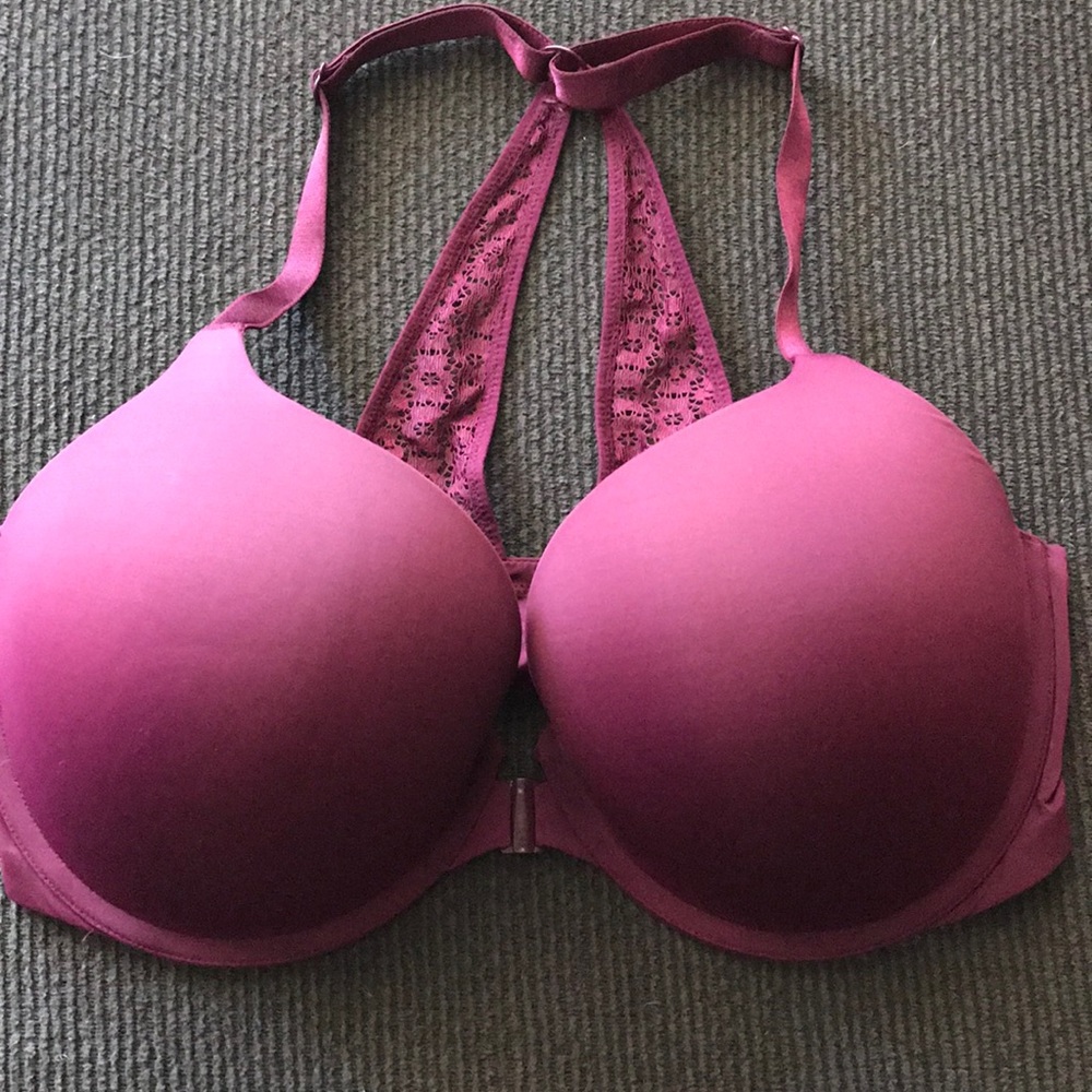 Victoria’s Secret 36DD bra